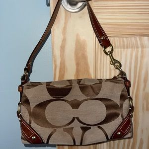 AUTHENTIC coach purse!!!! Smaller size, used once or twice, like brand new.